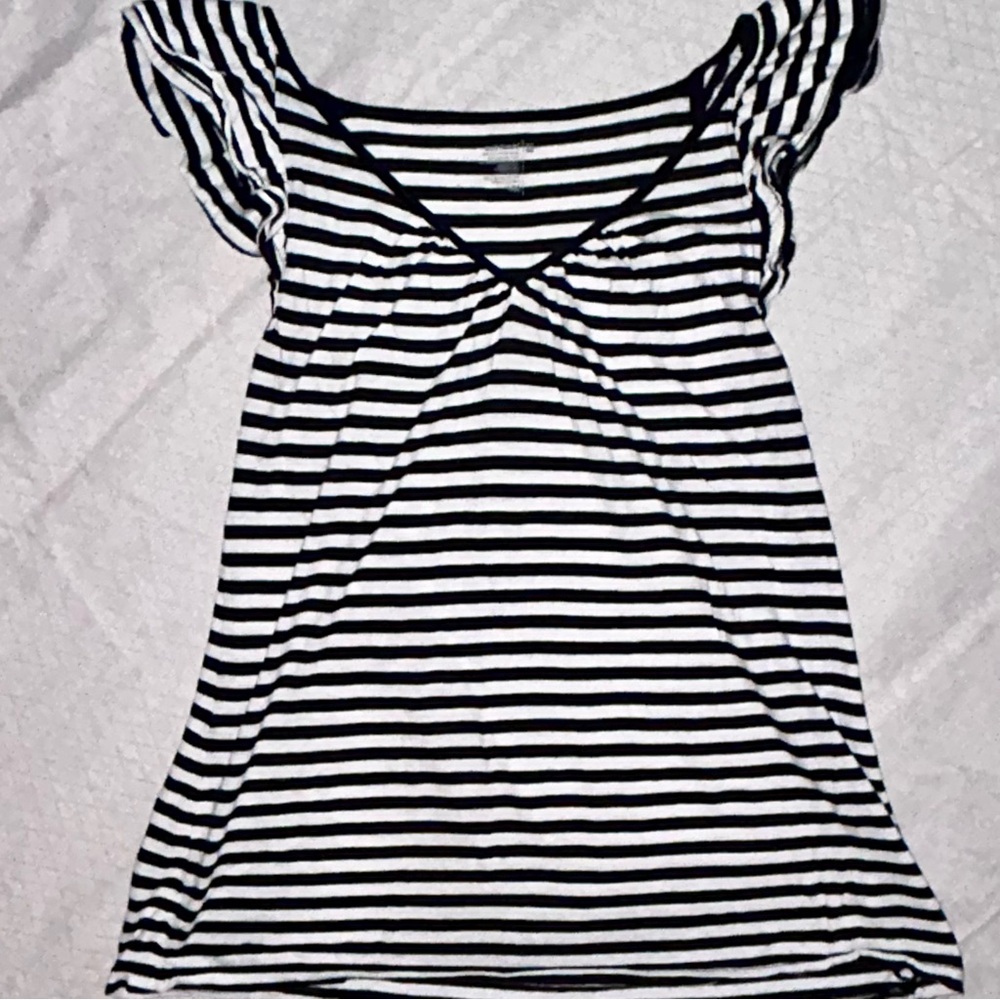Y2K Black & White Striped Top Flowy Short Flutter Sleeve Blouse V-Neck Chic M - Picture 4 of 8